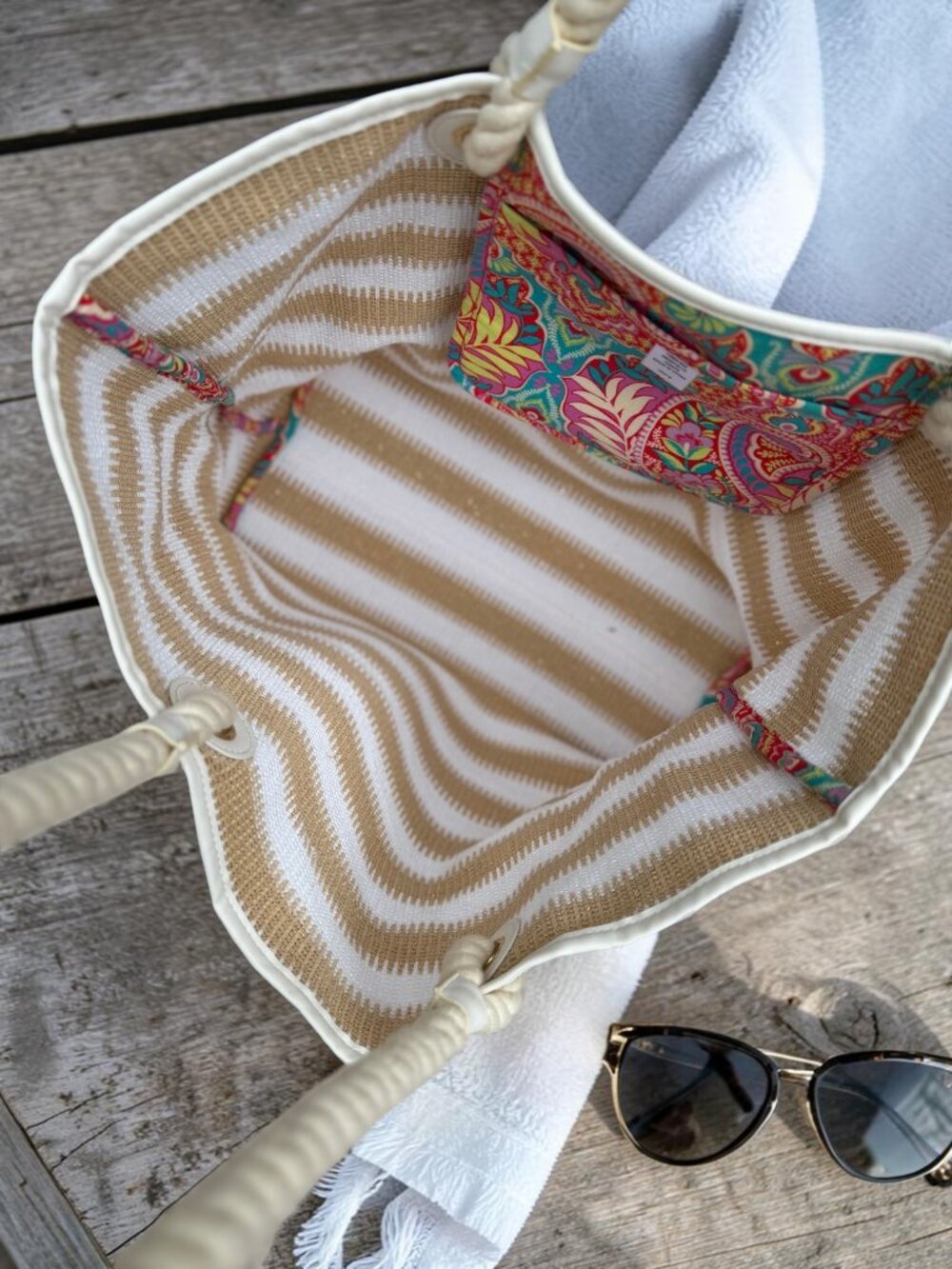 Vera Bradley Large Beach Tote Bag Beige White Stripe Rope Handle Coastal - Picture 2 of 5